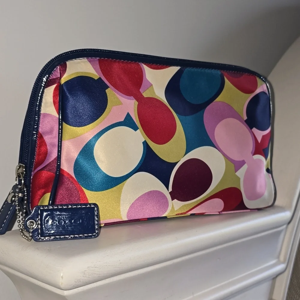 Coach Multicolor Patterned Clutch - Picture 3 of 7